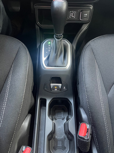 Jeep Renegade 1.3 Sport Fwd At