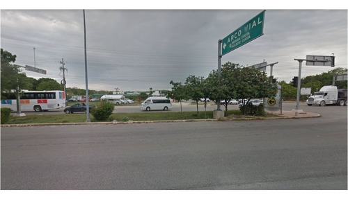 Vendo Terreno En Carretera Federal En Esquina Del Arco Vial De Playa Del Carmen