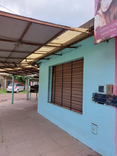 Imagen 3 de 5 de Hermosa Esquina Con 5 Locales Comerciales En Barrio Marilo!!!