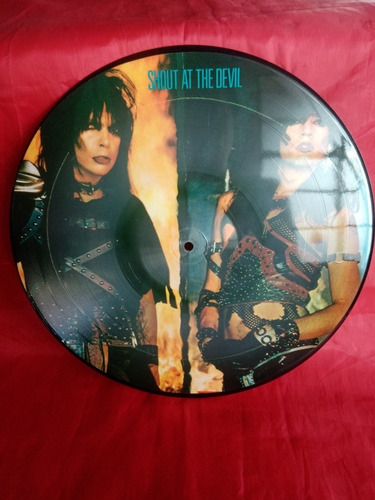 Lp Foto Disco - Motley Crue - Shout At The Devil - 1983 Semi (Usado)