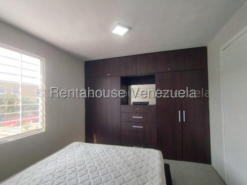 Maria E. Alquila Semiequipada Casa En Caminos De Tarabana, Cabudare, Lara#25-18700**2h 2b 70m2