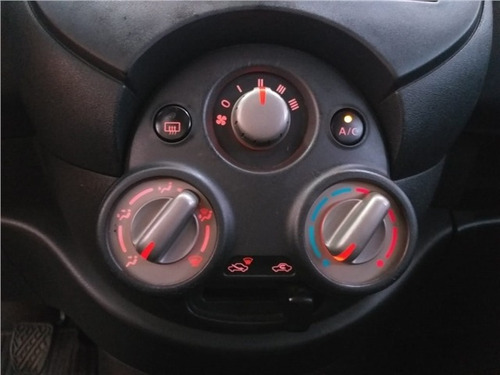 Nissan March 1.6 Sv 16v Flex 4p Manual
