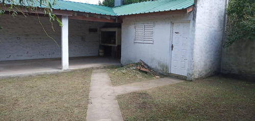 Casa En Venta - 2 Dormitorios 1 Baño - 75mts2 - Dudignac