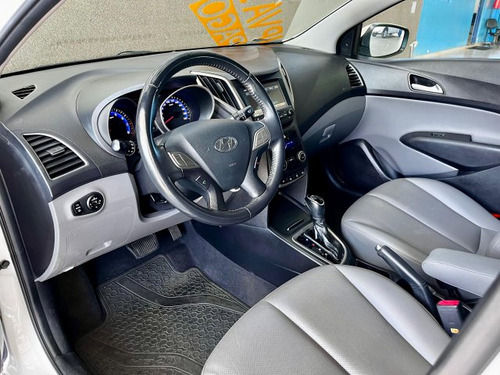 Hyundai HB20S HB20S 1.6 PREMIUM 16V FLEX 4P AUTOMÁTICO