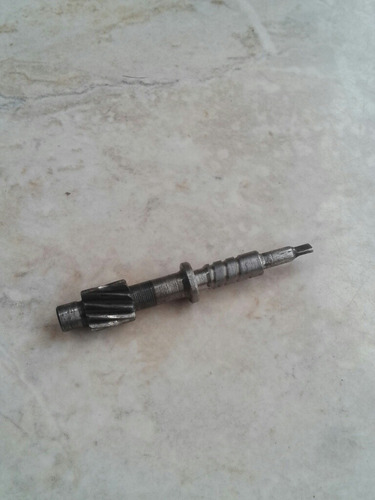 Imagen 1 de 4 de Piñon De Revolucion De Motor Suzuki Gn125