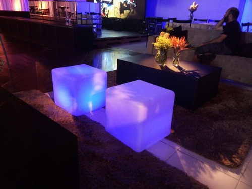 Imagem 4 de 6 de 2x Puff Iluminado- Artiluminacao - Puff 43 Led- Frete Gratis