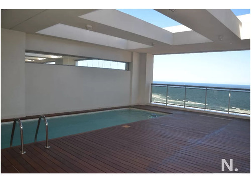 Hermoso Pent-house En Torre Imperiale ,venta En Zona De La Brava.