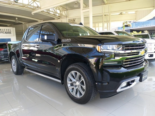 Imagen 2 de 14 de Chevrolet Cheyenne 6.2 2500 Doble Cab High Country 4x4 At