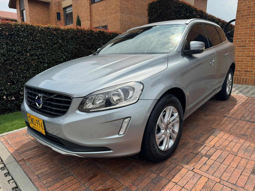 Volvo XC60 2.5 T5 Awd R-design