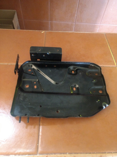 Base Bateria Nissan Versa March (Usado)