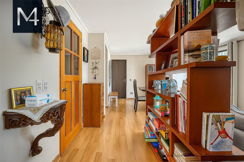 Casa En Venta De 4 Dorm. En Las Condes