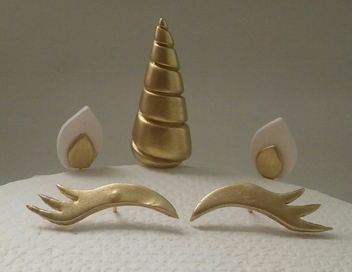 Cuerno, Orejas Y Ojos Unicornio En Porcelana Fria Dorado