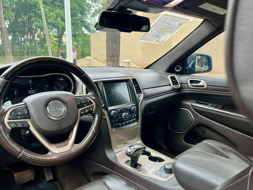 Jeep Grand Cherokee V8 5.7 Summit 4x4 Automática