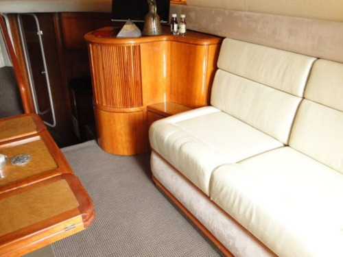 Imagen 13 de 17 de Azimut 40