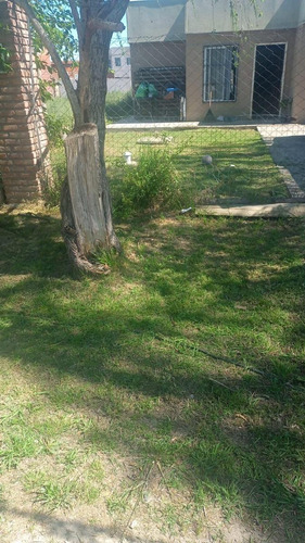 Casa En Venta - 2 Dormitorios 1 Baño - 300mts2 - Los Sauces, General Rodríguez