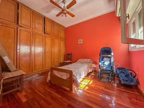 Casa En Venta En Banfield Oeste - Acepta Departamento En Parte De Pago!