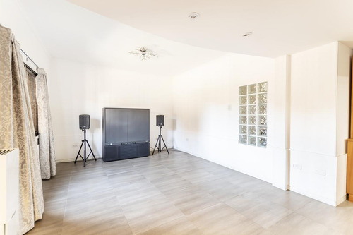 Imagen 2 de 25 de Venta Casa 5 Amb 200 M2 Cochera Terraza Y Balcon Valentin Alsina Lanus
