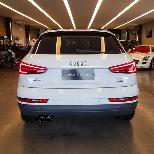 Audi Q3 2.0 Tfsi Ambiente Quattro 4p Gasolina S Tronic