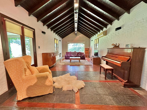 Casa En Venta En El Moro