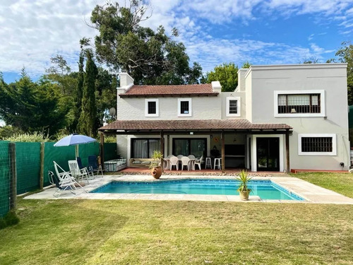 Alquiler Verano 2023/24 Hermosa Casa En Zona Lugano Con Piscina