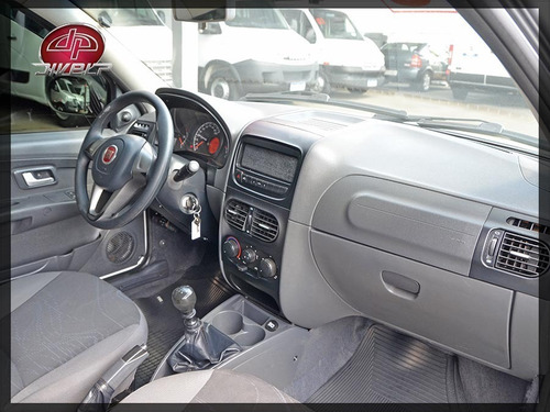 Imagem 13 de 14 de Fiat Strada Com Baú Refrigerado Modelo Working 2016