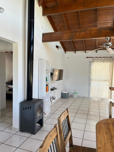 Chalet Nuevo Ideal Pesca O Deporte Náutico - 150km Caba