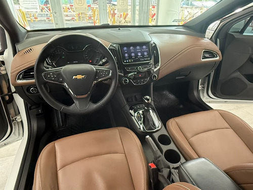 Chevrolet Cruze 1.4 Premier At Sedan
