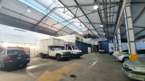 Galpón Local Deposito Venta Boleita Sur Av Romulo Gallego 4200 Mts2 Sonmetros2
