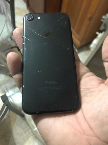 iPhone 7 Para La Partes De Remate (Usado)