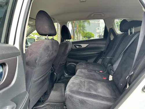 Nissan X-Trail 2.5 Sense 2 Row Cvt