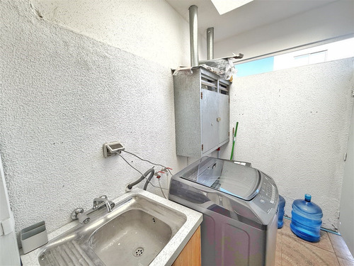 Casa En Arriendo De 4 Dorm. En Huechuraba