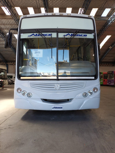 Imagen 8 de 10 de Mercedes Benz Of 1418