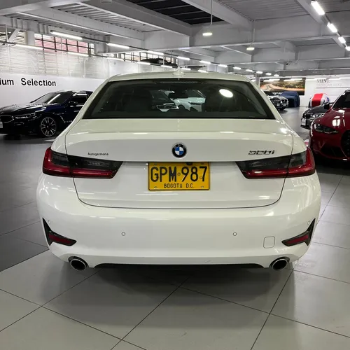 BMW Serie 3 2.0 320i F30 Sportline