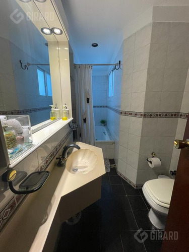 Semipiso En Venta Con Cochera, Plaza Mitre.