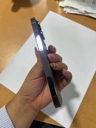 Apple iPhone 14 Pro (128 Gb) - Morado Oscuro Color Violeta (Usado)