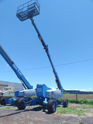 Plataforma Aérea Genie Z-135/70 Com Lança Articulada