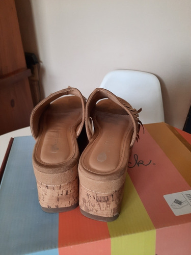Sandalias Casual Con Plataforma Zapatos Talle 36 (Usado)