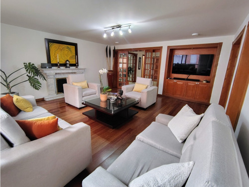 Vendo Exclusivo Apartamento Duplex Chicó Navarra