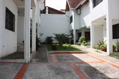 Imagen 18 de 20 de En Venta Casa Con Acabados Modernos Sprc