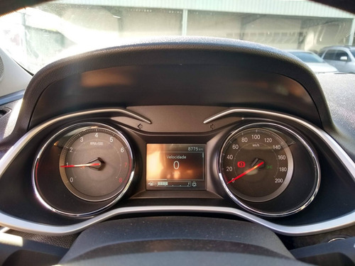 Imagem 5 de 8 de Chevrolet Onix 1.0 Flex Lt Manual