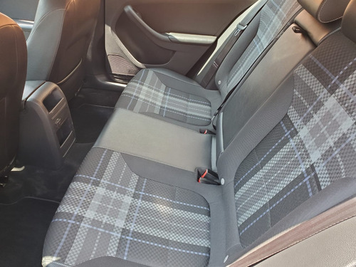 Volkswagen Jetta 2.0 Tiptronic At