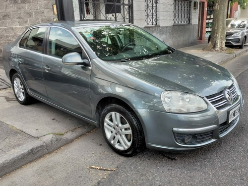 Imagen 3 de 14 de Volkswagen Vento 2009 2.5 Luxury 170cv