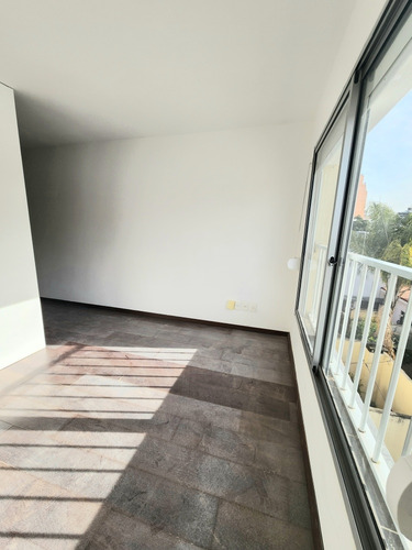 Inmobiliaria Alquila Monoambiente Con Garage En Pocitos