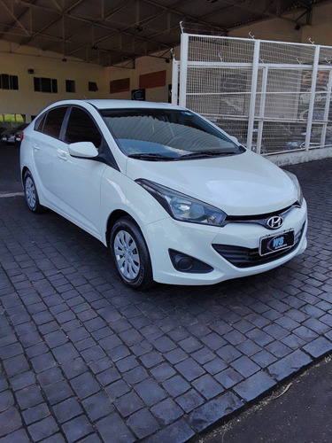 Imagem 7 de 10 de Hyundai Hb20s Comfort Plus 1.0 Branco 2015