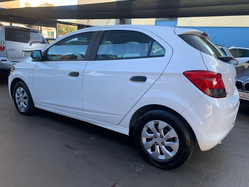 Imagem 4 de 9 de Chevrolet Onix Joy 1.0 2019
