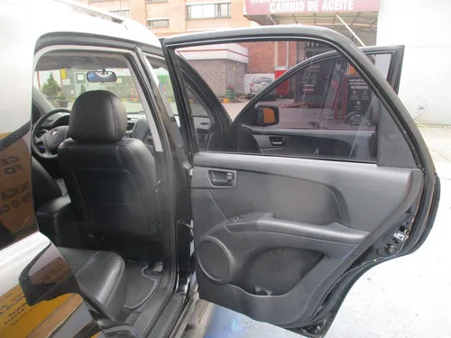 Kia New Sportage Lx 4x2 2000cc Mt Aa