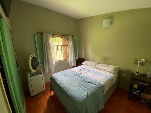 Casa En Venta :: 3 Amb :: Udaondo/leloir 820m2