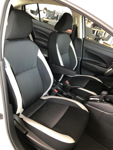 Imagem 12 de 13 de Nissan Versa Sense 1.6 (flex) (aut)