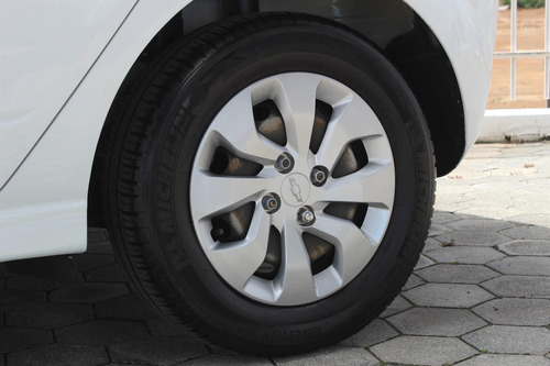 Imagem 15 de 15 de Chevrolet Onix Joy