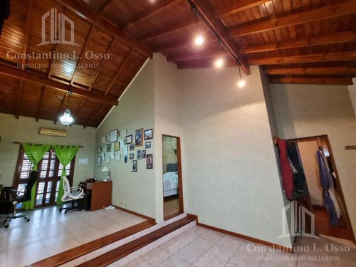 Imagen 19 de 30 de Casa - Venta - Lanus Este - Con Mucho Potencial